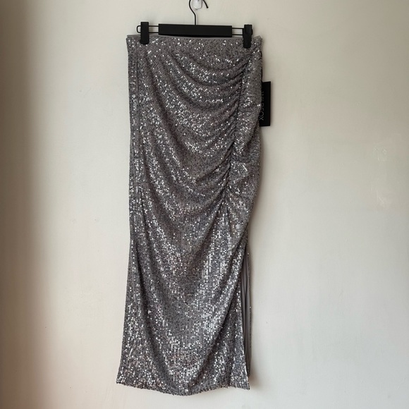 Wildfox Armidale Silver Sequin Side Slit Midi Skirt S NWT - Picture 6 of 9